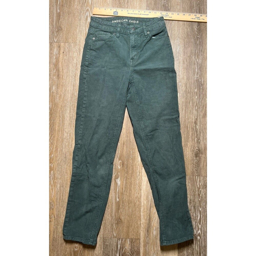 American Eagle Mom Straight Jean Size 0 Corduroy Green